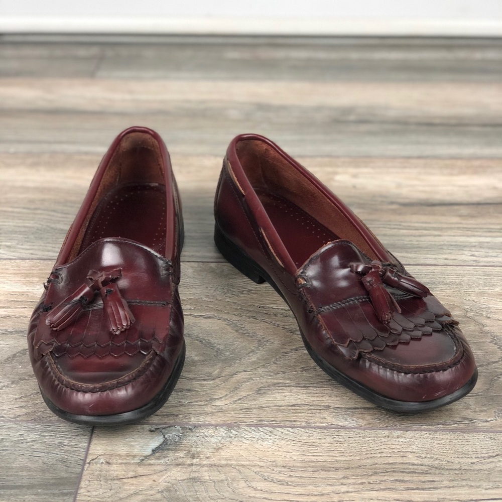GM BASS & CO. Brown leather loafers, size 10